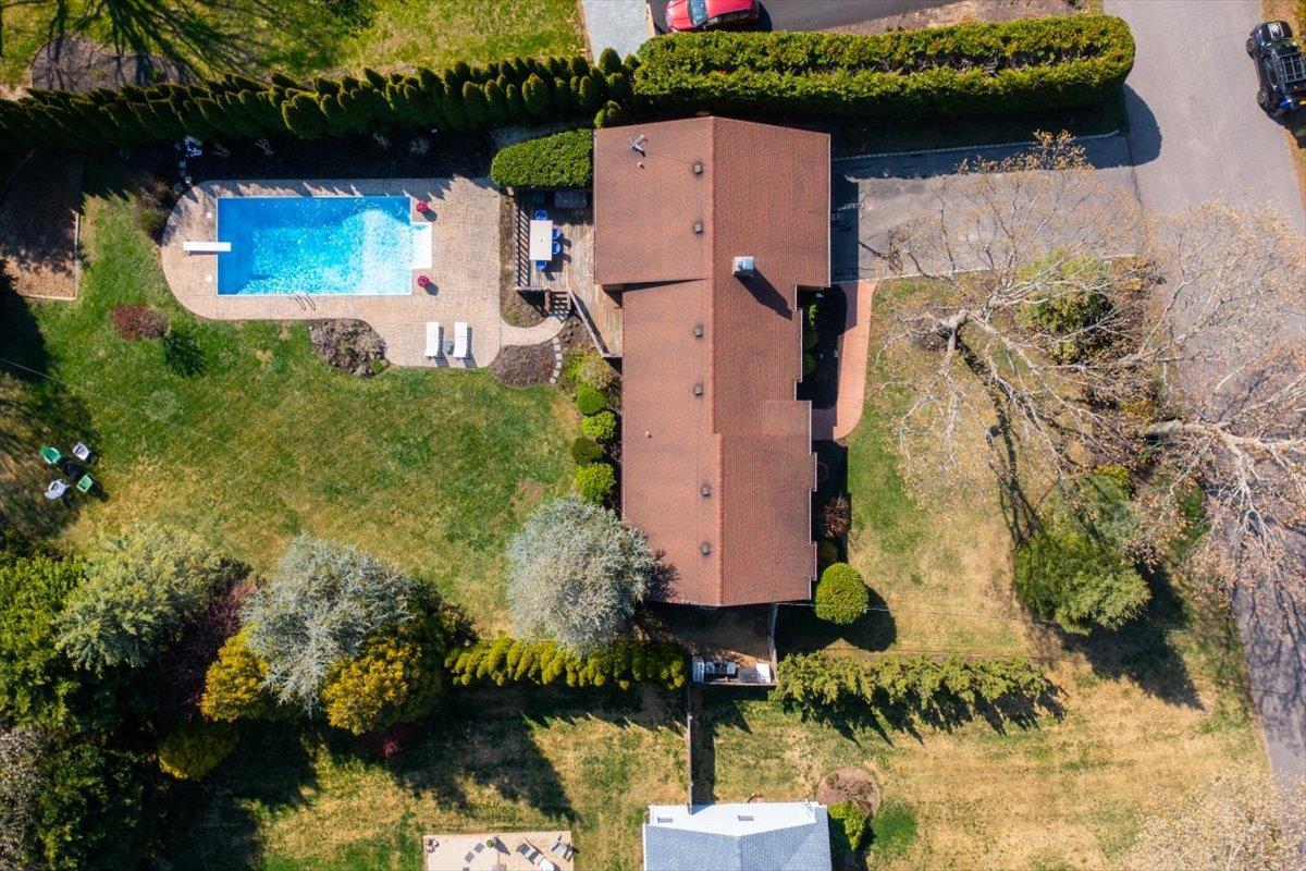 Single Family Corey Creek  Suffolk County, NY 11971, MLS-827612-30
