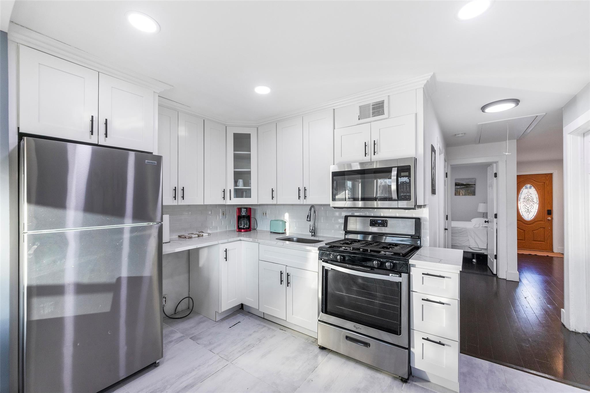 Single Family Chestnut  Westchester County, NY 10707, MLS-827644-6