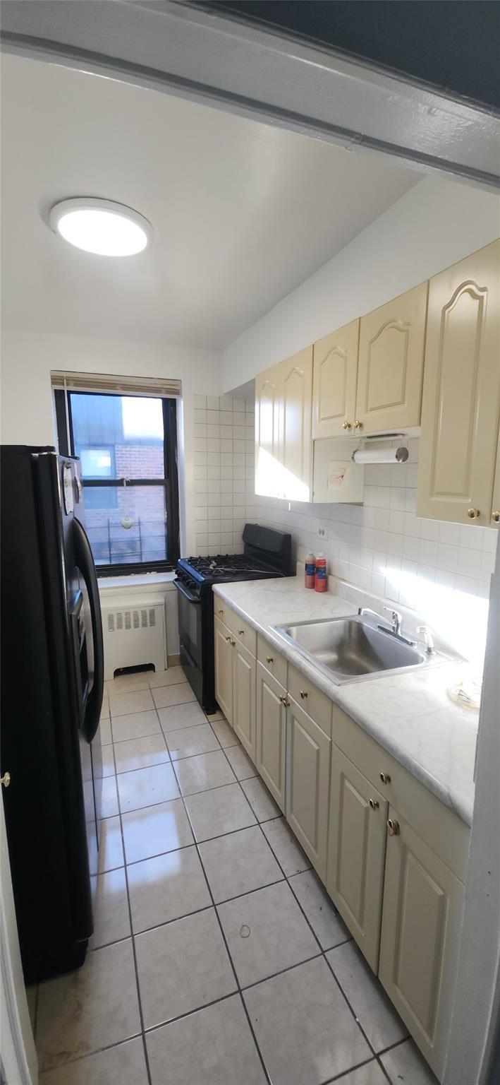 Coop 32  Queens, NY 11369, MLS-827710-8