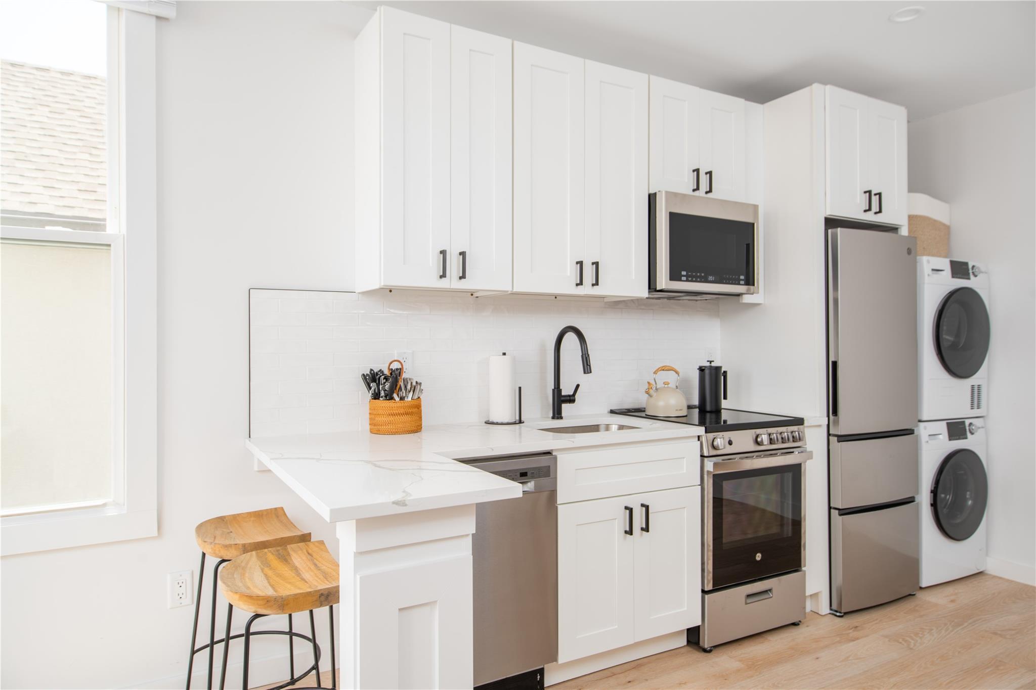 Apartment Rockaway Beach  Queens, NY 11694, MLS-827714-2