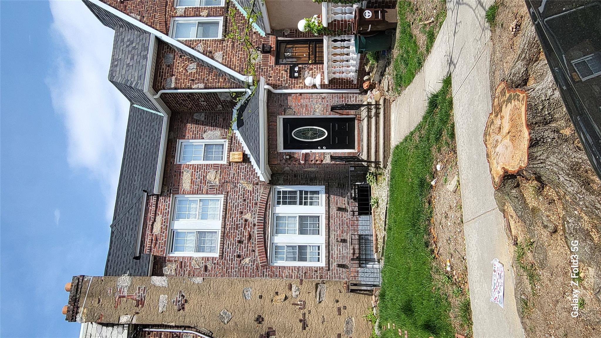Single Family Vanderveer  Queens, NY 11427, MLS-827724-24