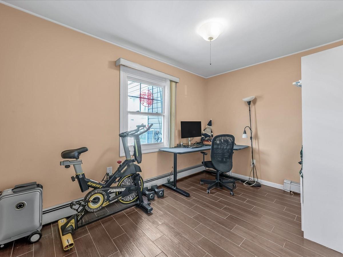 Single Family Fairfield  Nassau County, NY 11514, MLS-827796-12