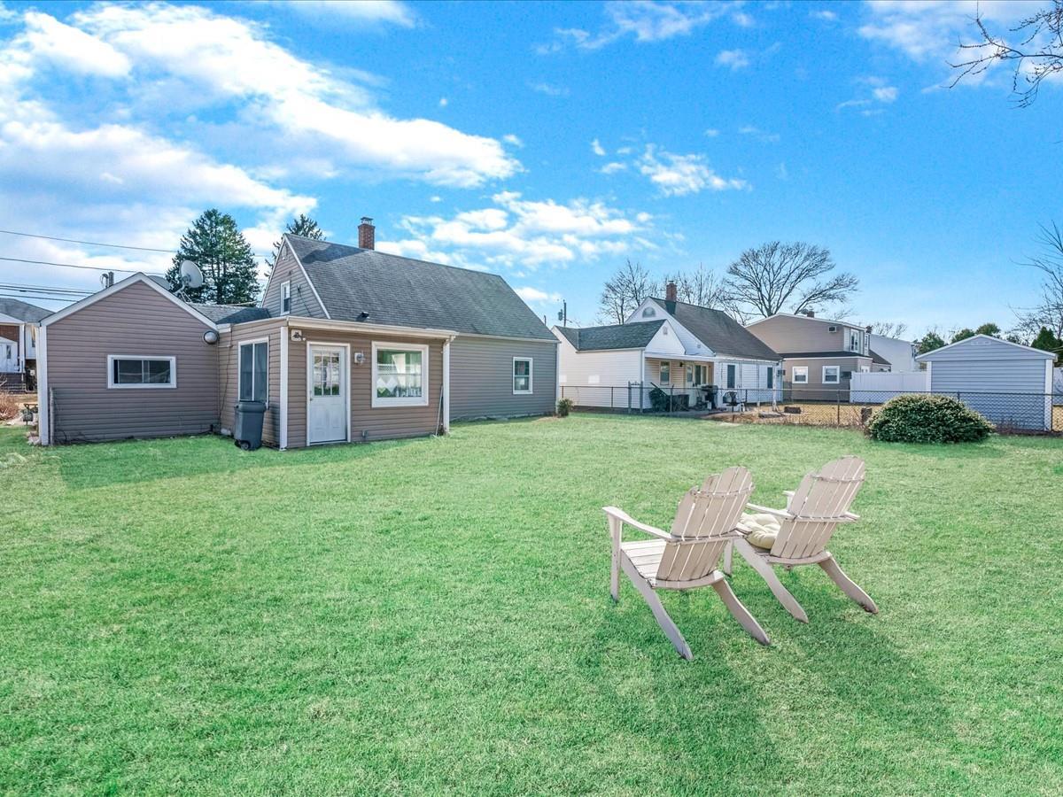 Single Family Fairfield  Nassau County, NY 11514, MLS-827796-18