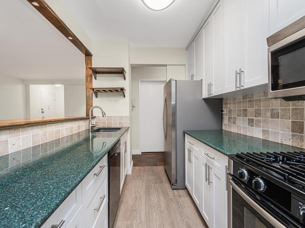 Coop Independence  Bronx, NY 10463, MLS-827916-7