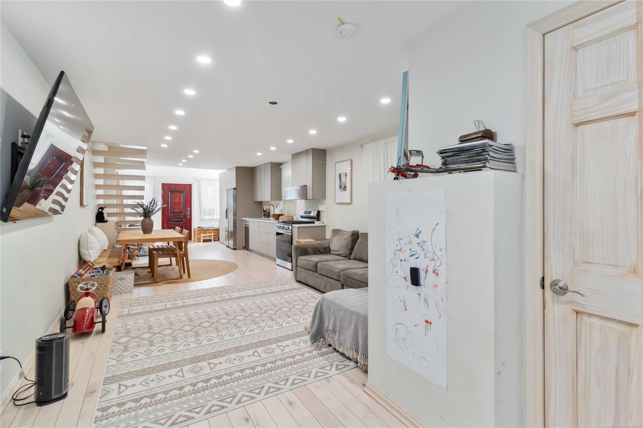 Single Family 78th  Queens, NY 11385, MLS-827976-19