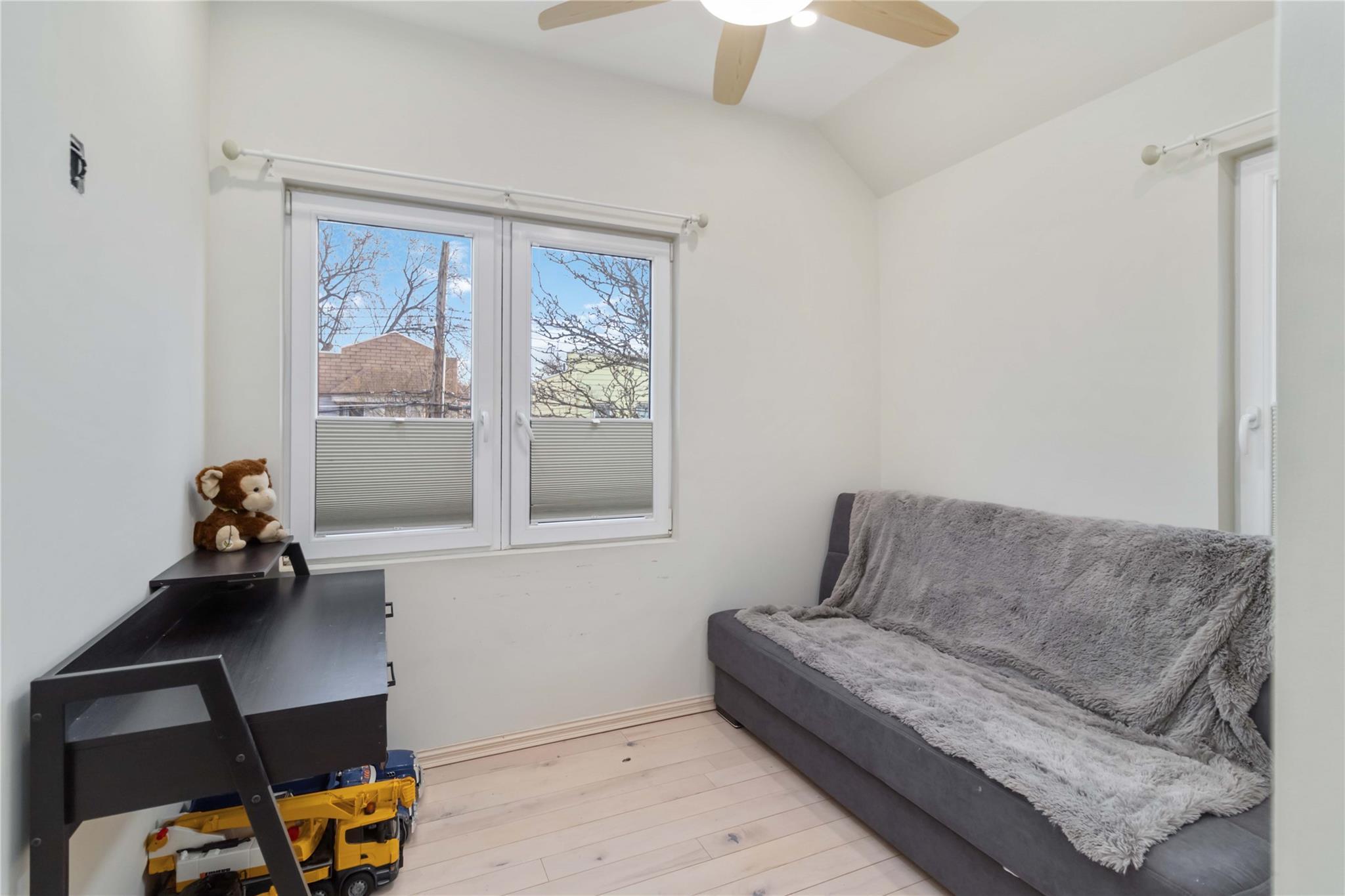 Single Family 78th  Queens, NY 11385, MLS-827976-29