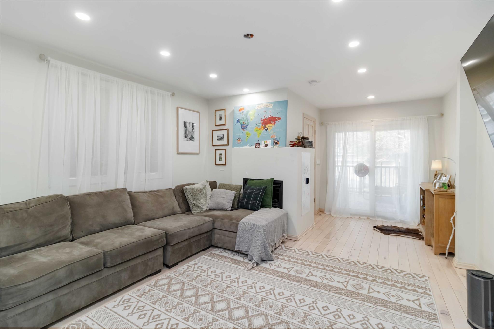 Single Family 78th  Queens, NY 11385, MLS-827976-8