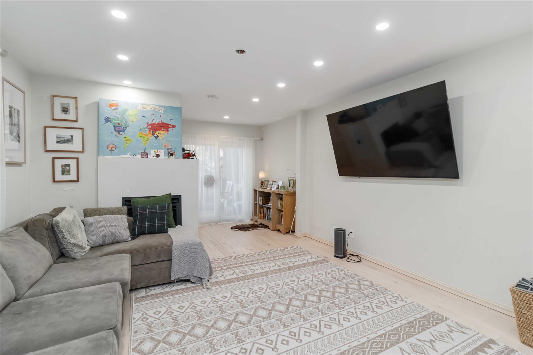 Single Family 78th  Queens, NY 11385, MLS-827976-9