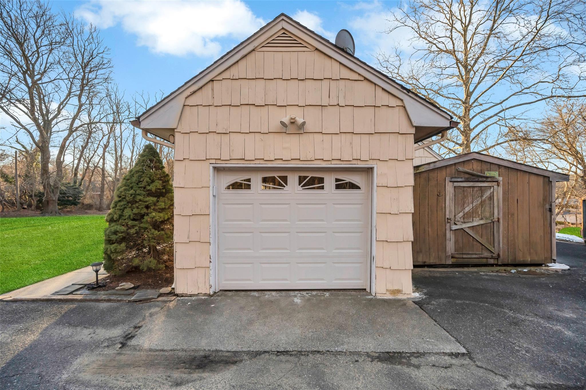 Single Family Wheeler  Suffolk County, NY 11788, MLS-827985-11