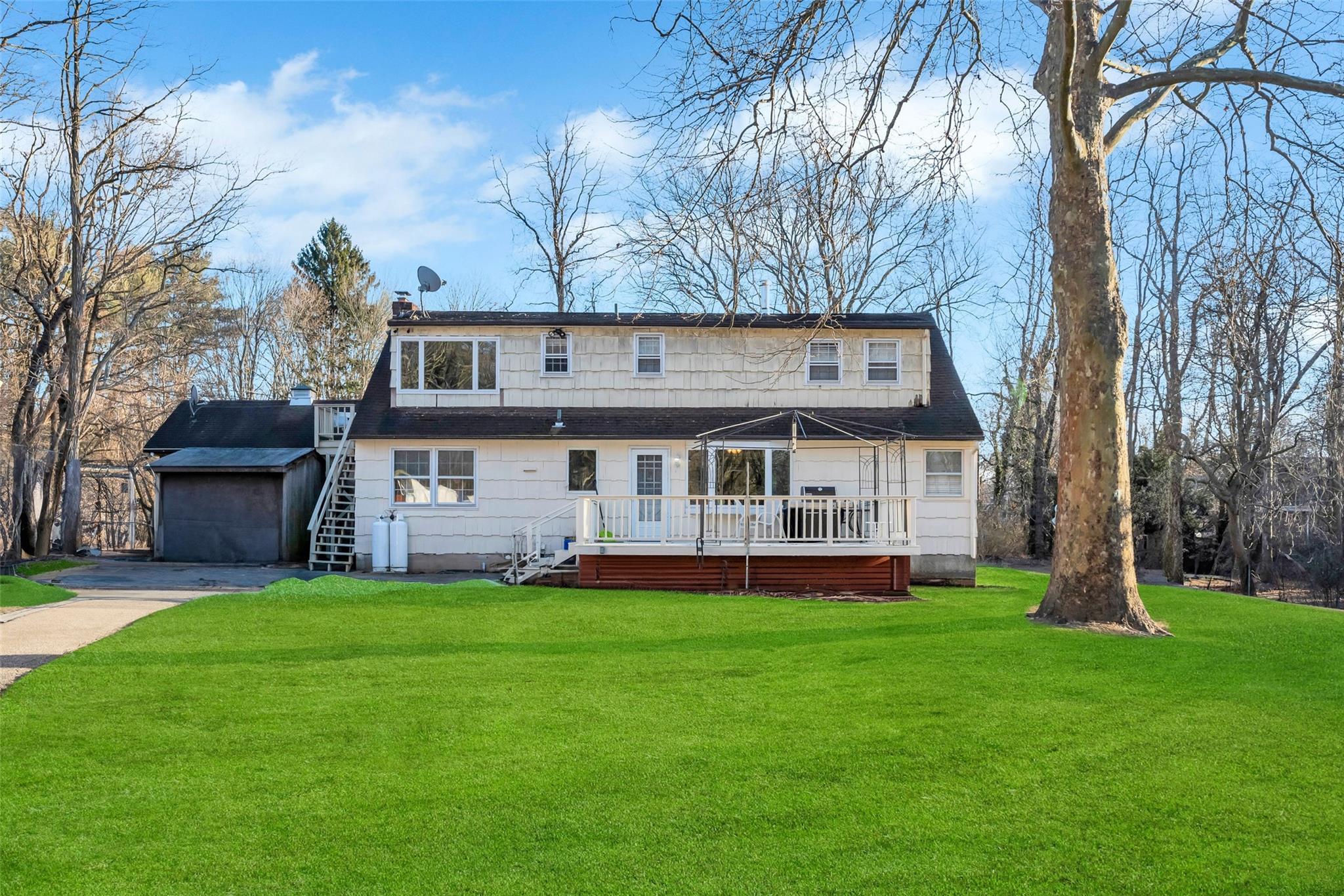 Single Family Wheeler  Suffolk County, NY 11788, MLS-827985-9