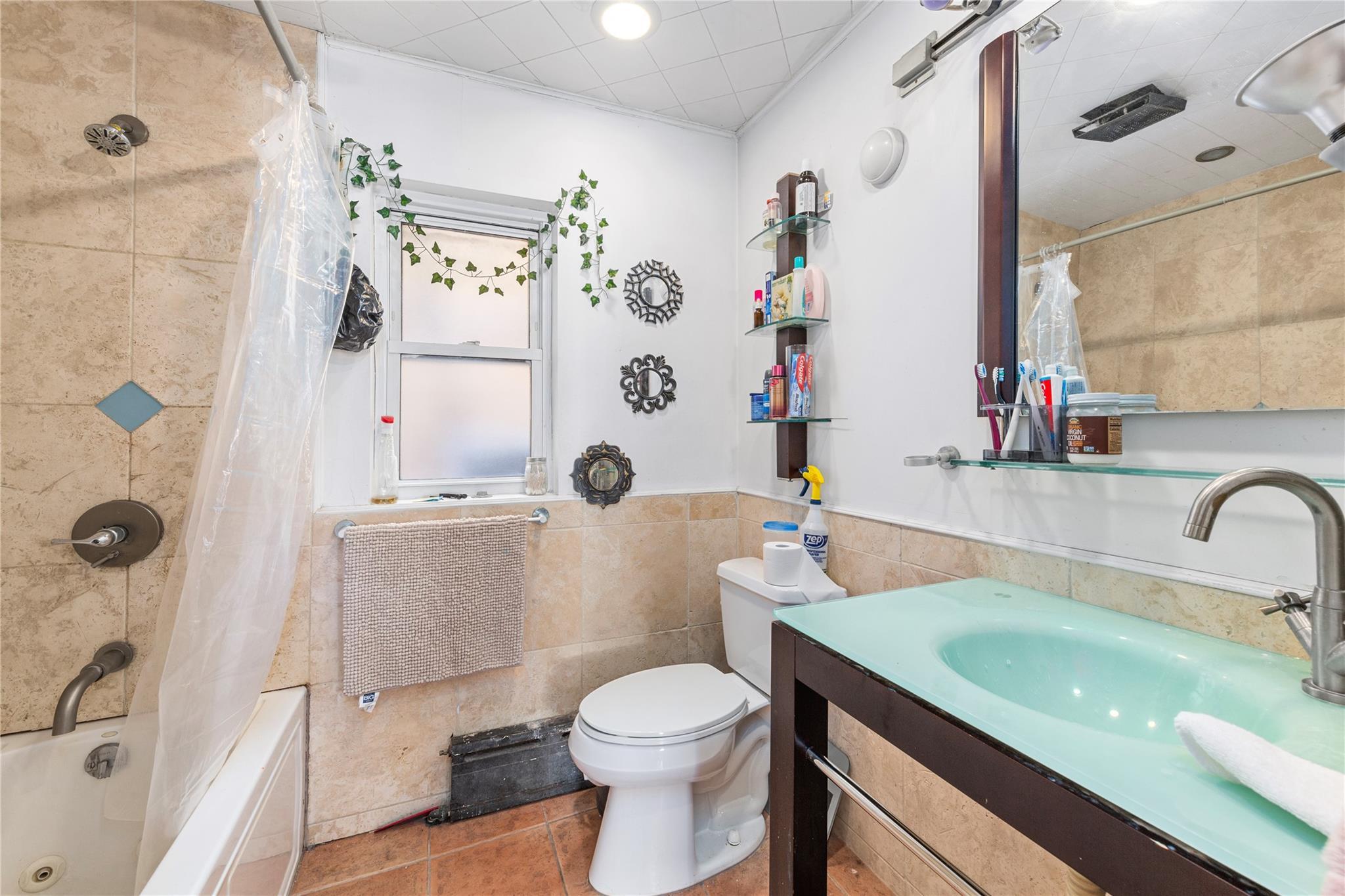Single Family 165th  Queens, NY 11365, MLS-828014-9