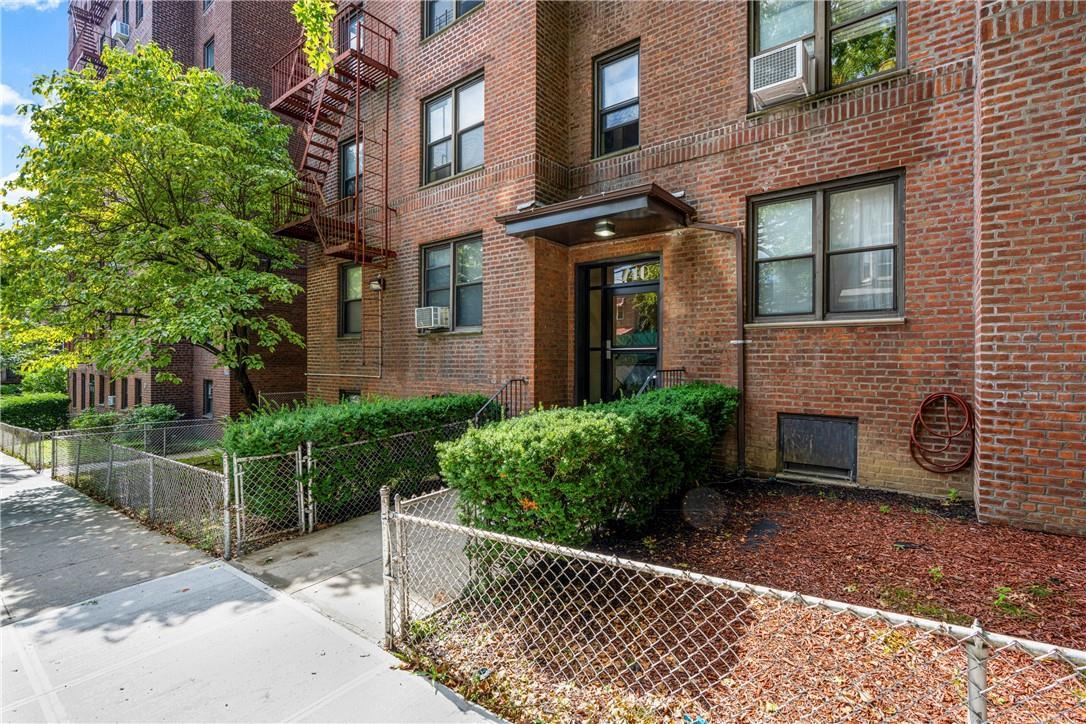 Coop 232nd  Bronx, NY 10466, MLS-828052-2