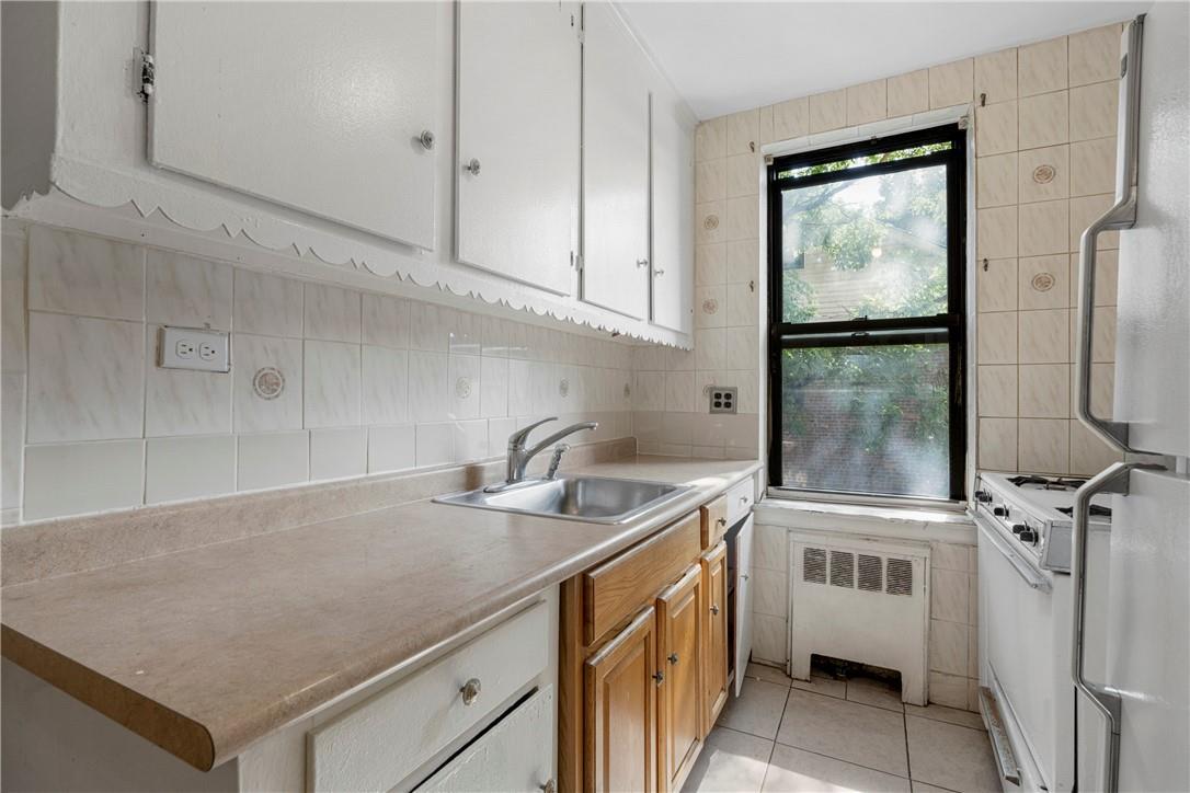 Coop 232nd  Bronx, NY 10466, MLS-828052-6