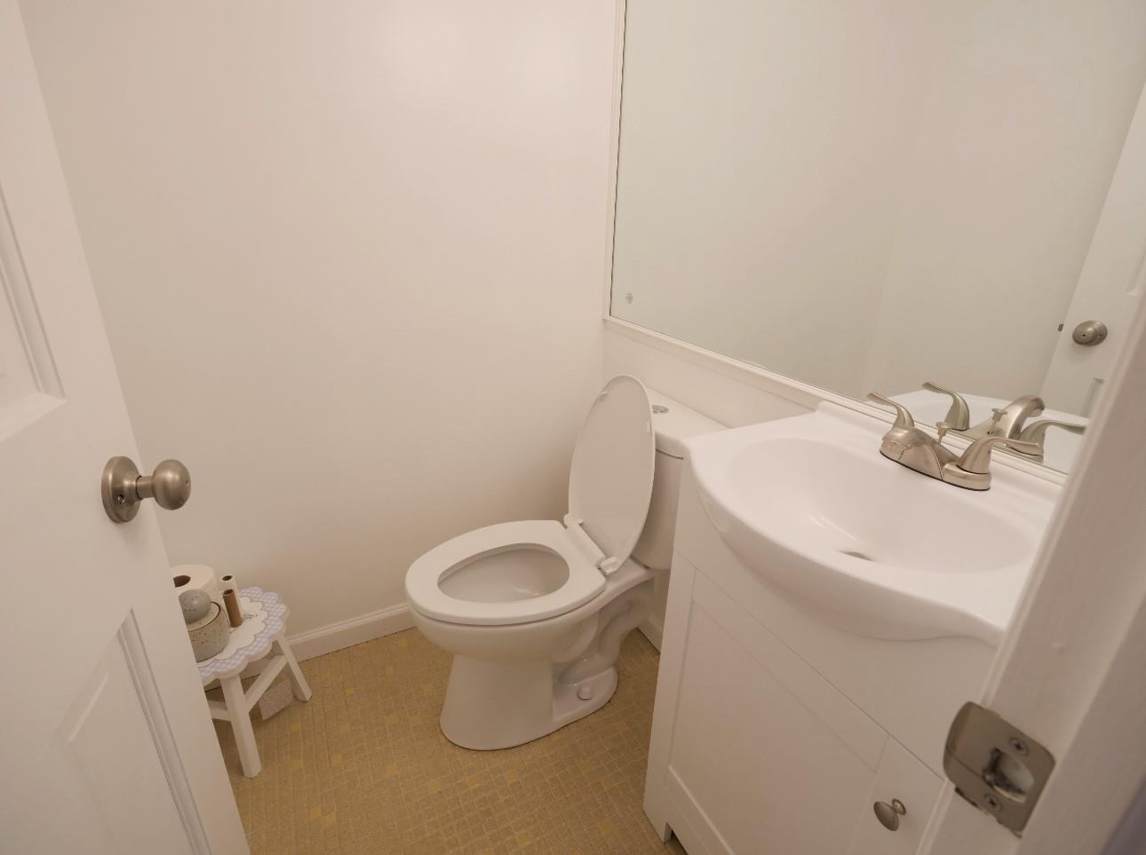 Single Family Berry Hill  Nassau County, NY 11791, MLS-828116-17