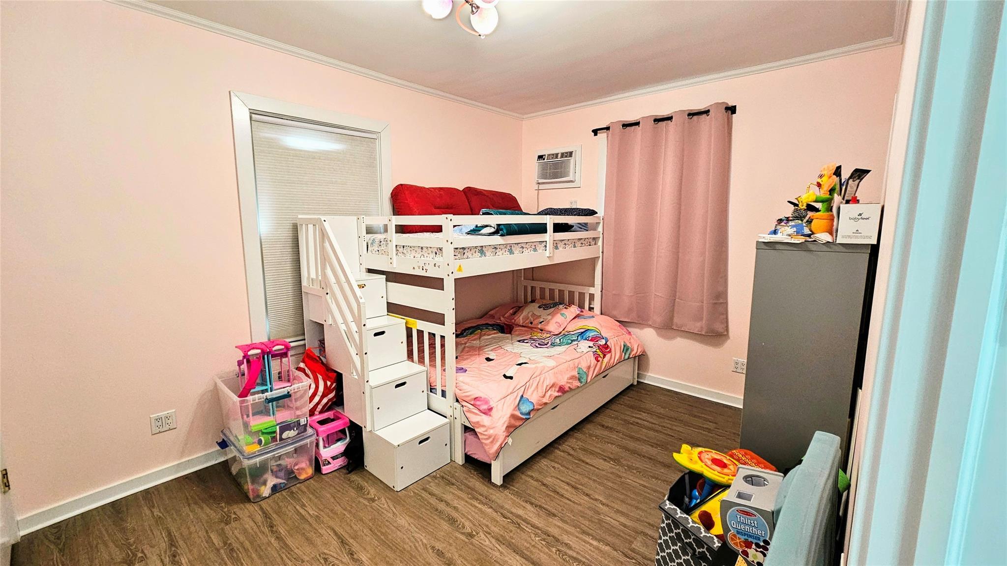Single Family 32  Brooklyn, NY 11210, MLS-828140-10