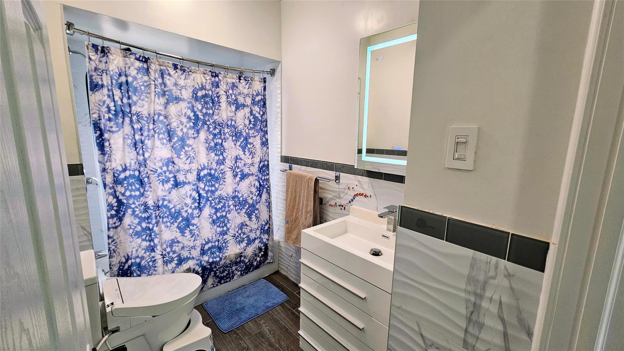 Single Family 32  Brooklyn, NY 11210, MLS-828140-14