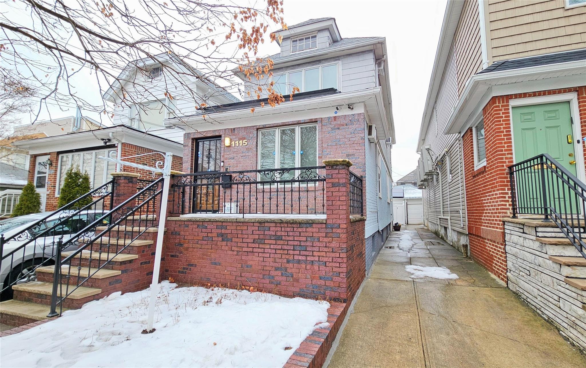 Single Family 32  Brooklyn, NY 11210, MLS-828140-2