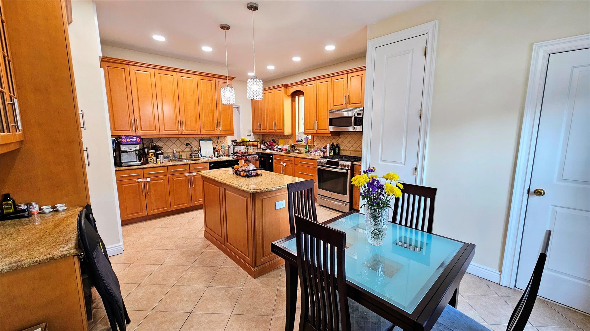 Single Family 32  Brooklyn, NY 11210, MLS-828140-4