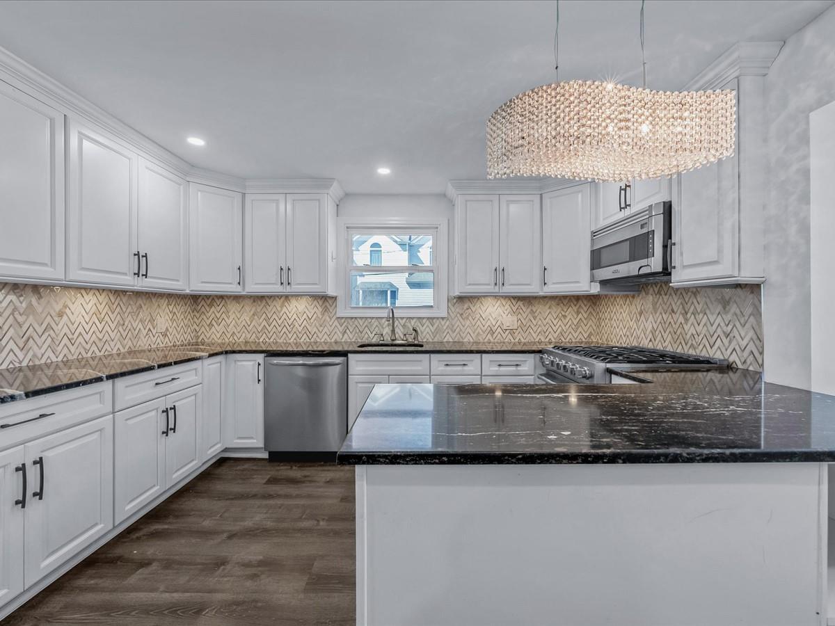 Single Family Franklin  Nassau County, NY 11557, MLS-828168-11