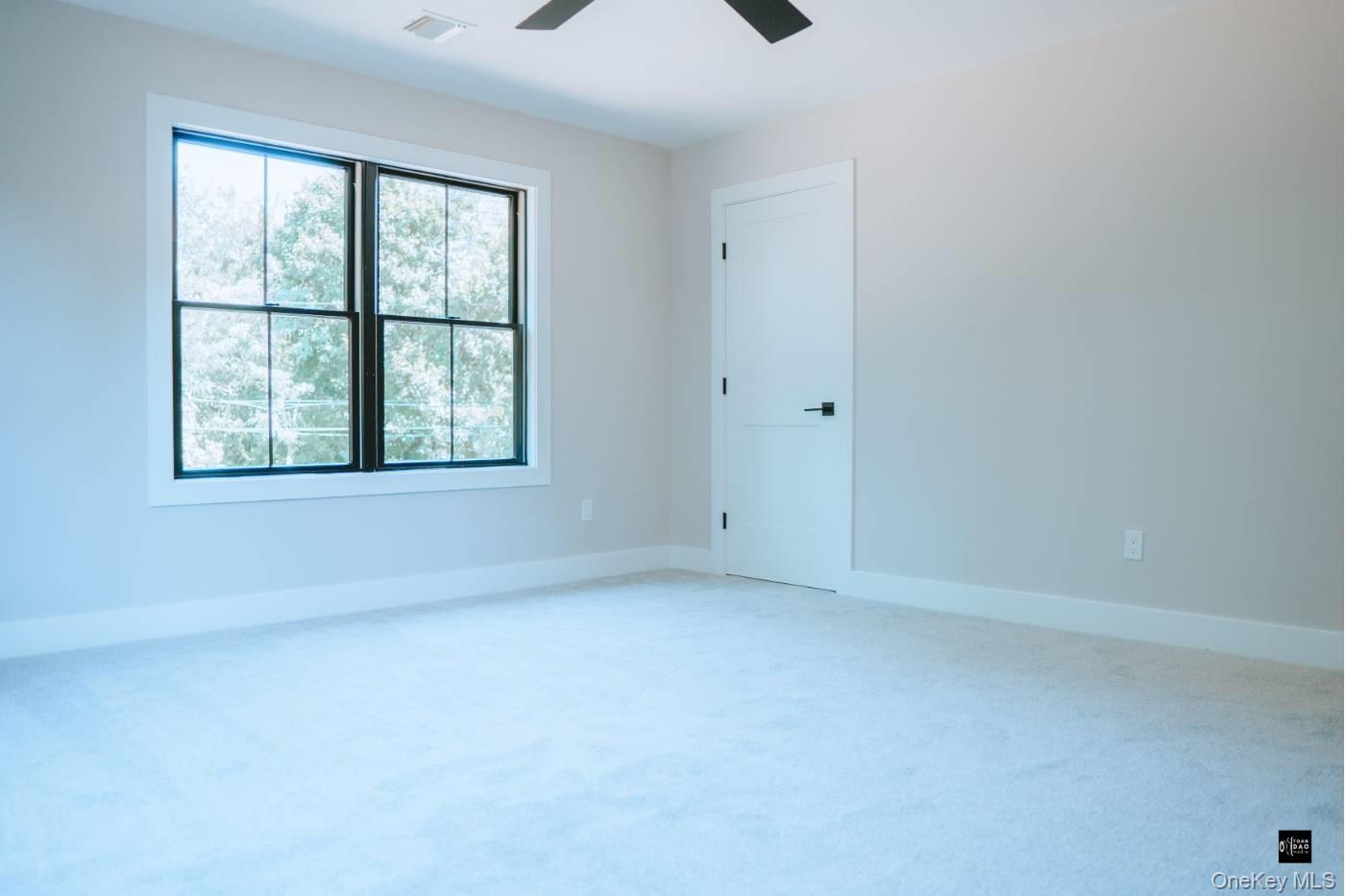 Single Family Jersey Suffolk County, NY 11764, MLS-828173-28