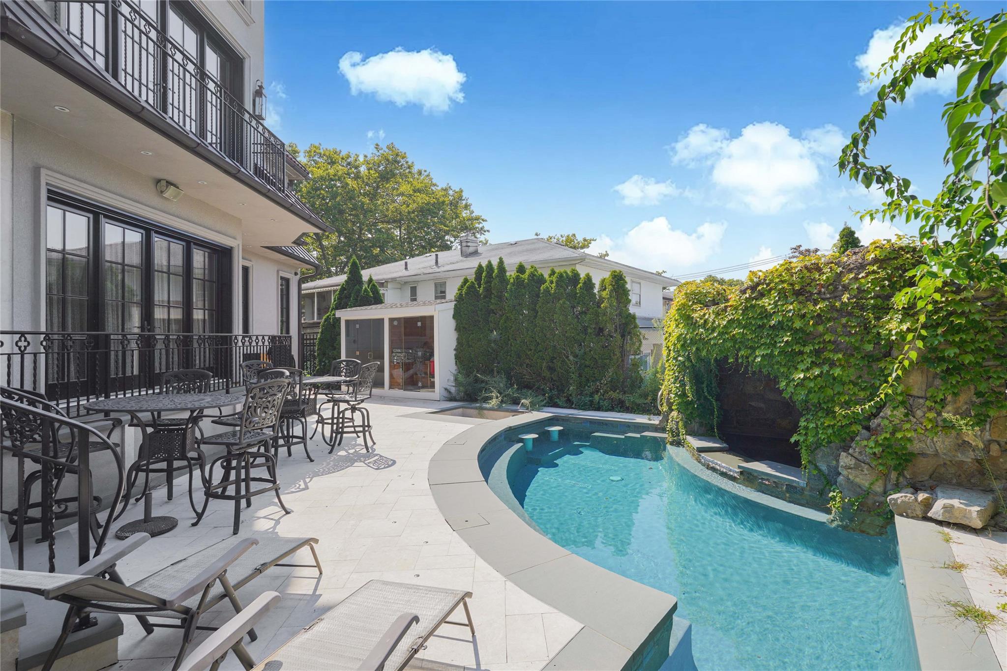 Single Family Gaylord  Brooklyn, NY 11234, MLS-828175-38