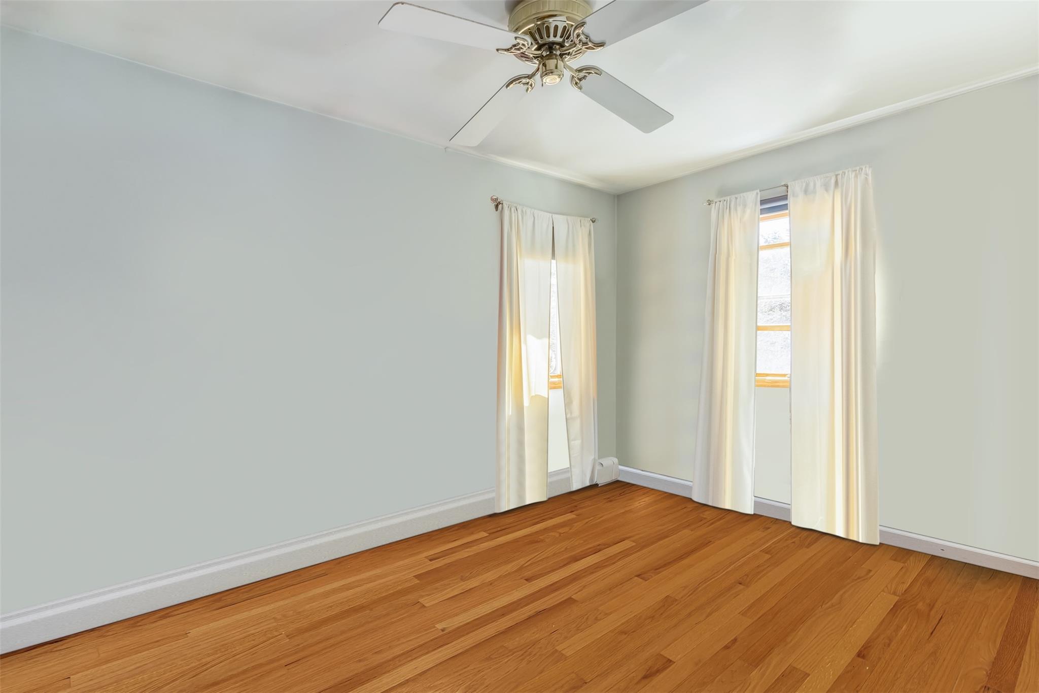 Single Family Hillcrest  Suffolk County, NY 11957, MLS-828186-14