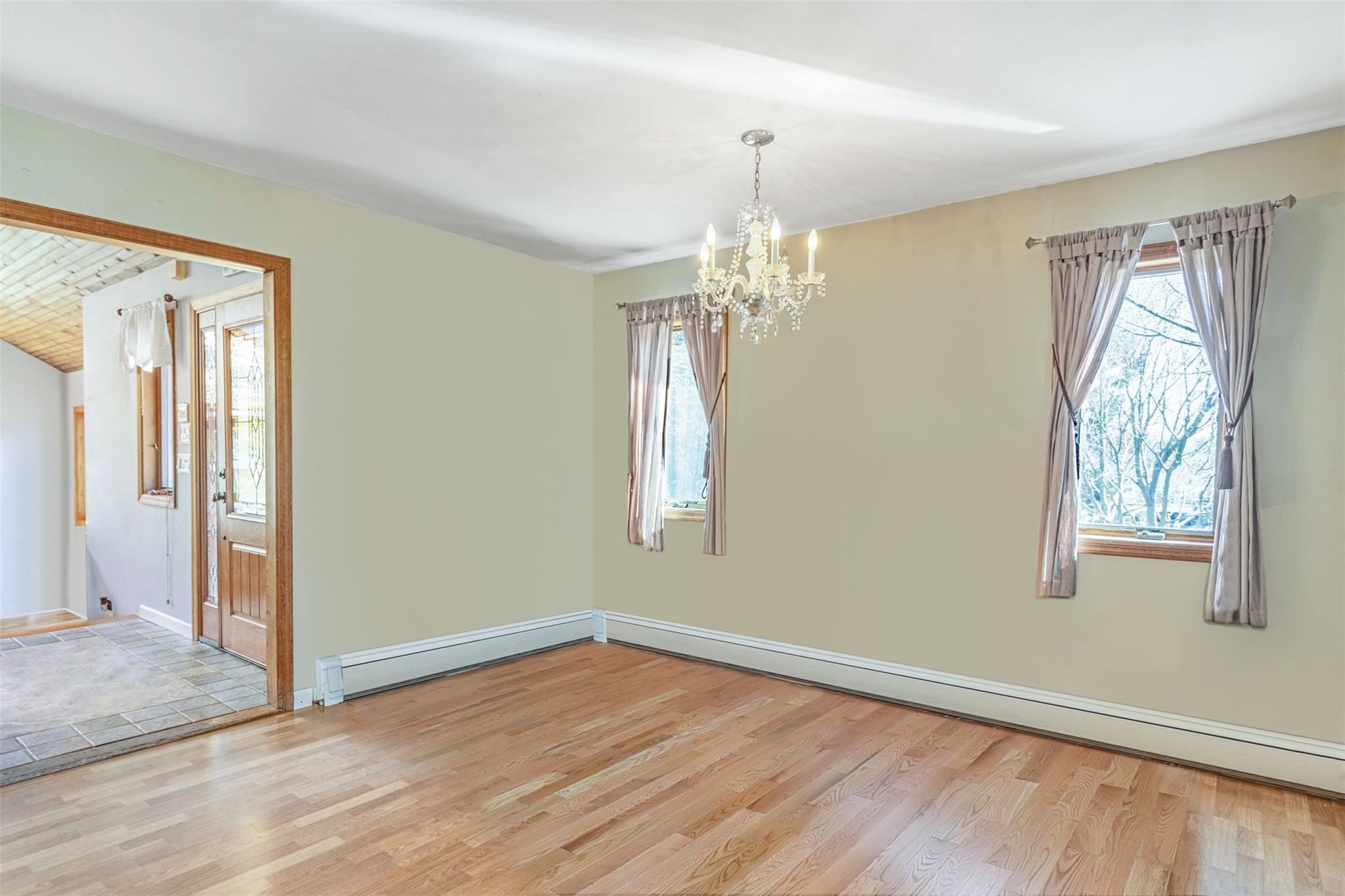 Single Family Hillcrest  Suffolk County, NY 11957, MLS-828186-8