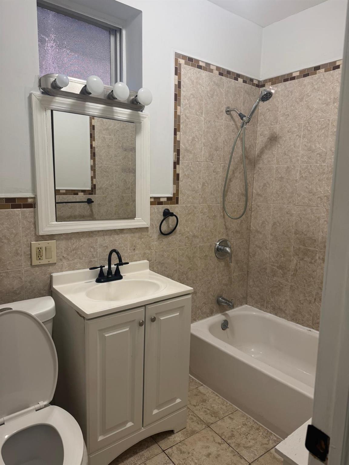 Apartment Pennsylvania  Brooklyn, NY 11207, MLS-828193-6