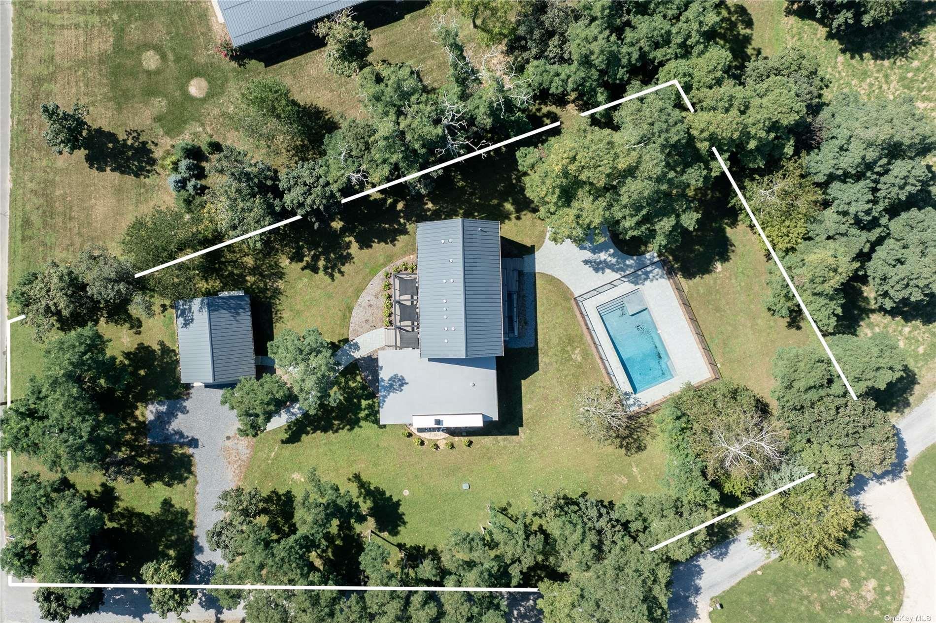 Single Family Windward  Suffolk County, NY 11957, MLS-828203-29