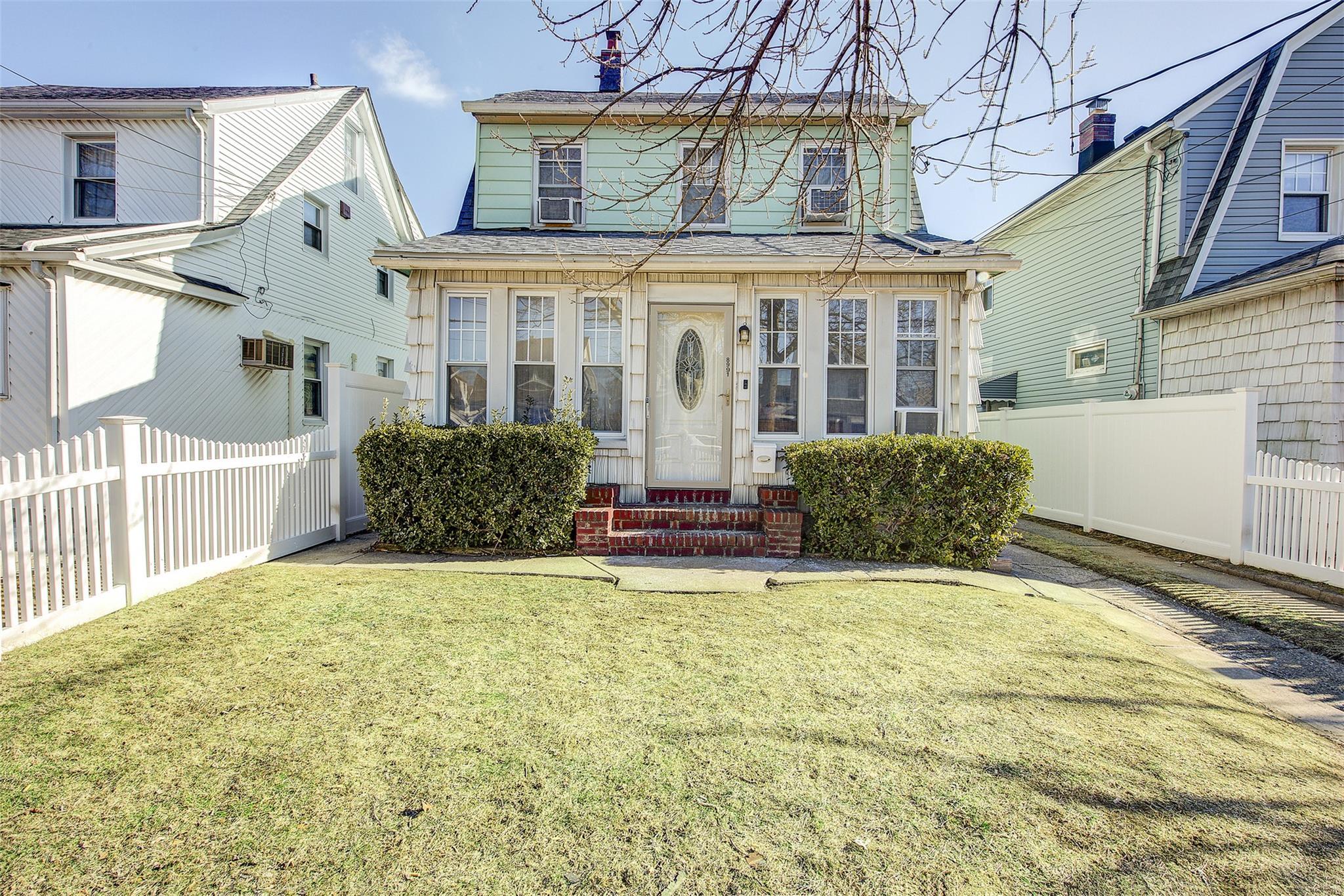 Single Family 215th Place  Queens, NY 11427, MLS-828232-3