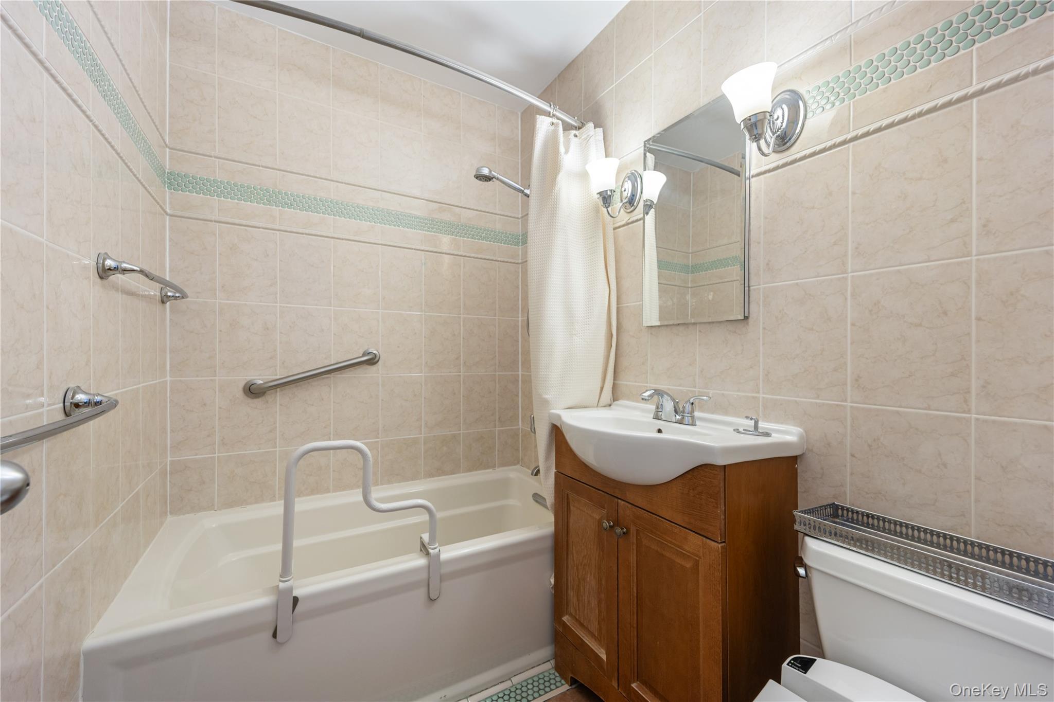 Coop Corporal Kennedy Queens, NY 11360, MLS-828276-7