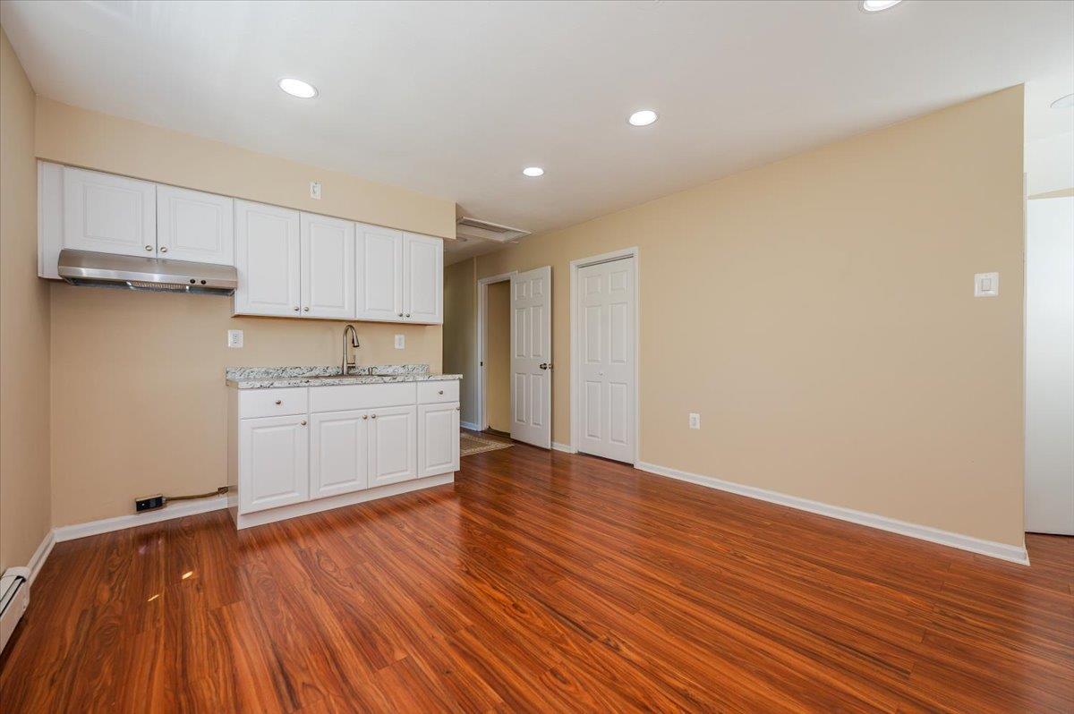 Single Family Ellen Terry  Nassau County, NY 11572, MLS-828286-10
