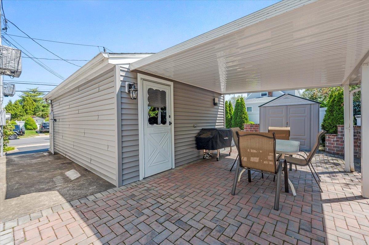 Single Family Ellen Terry  Nassau County, NY 11572, MLS-828286-24
