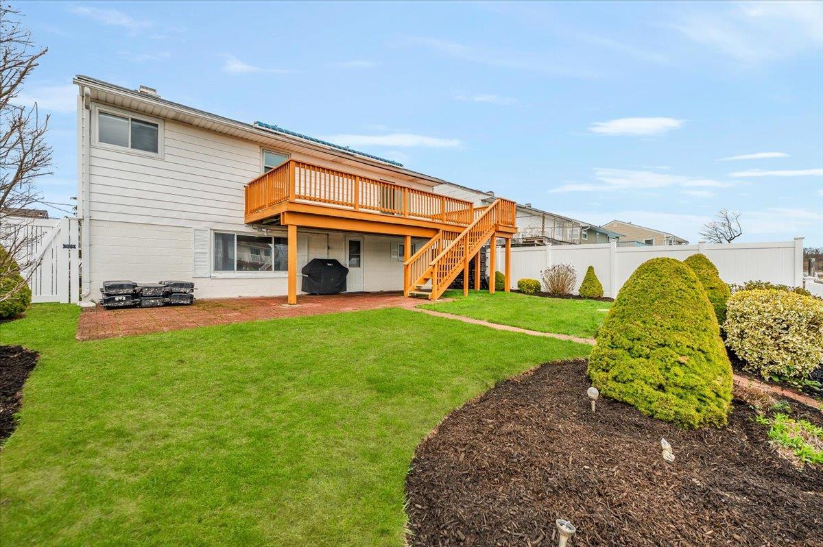 Single Family First  Nassau County, NY 11520, MLS-828288-28