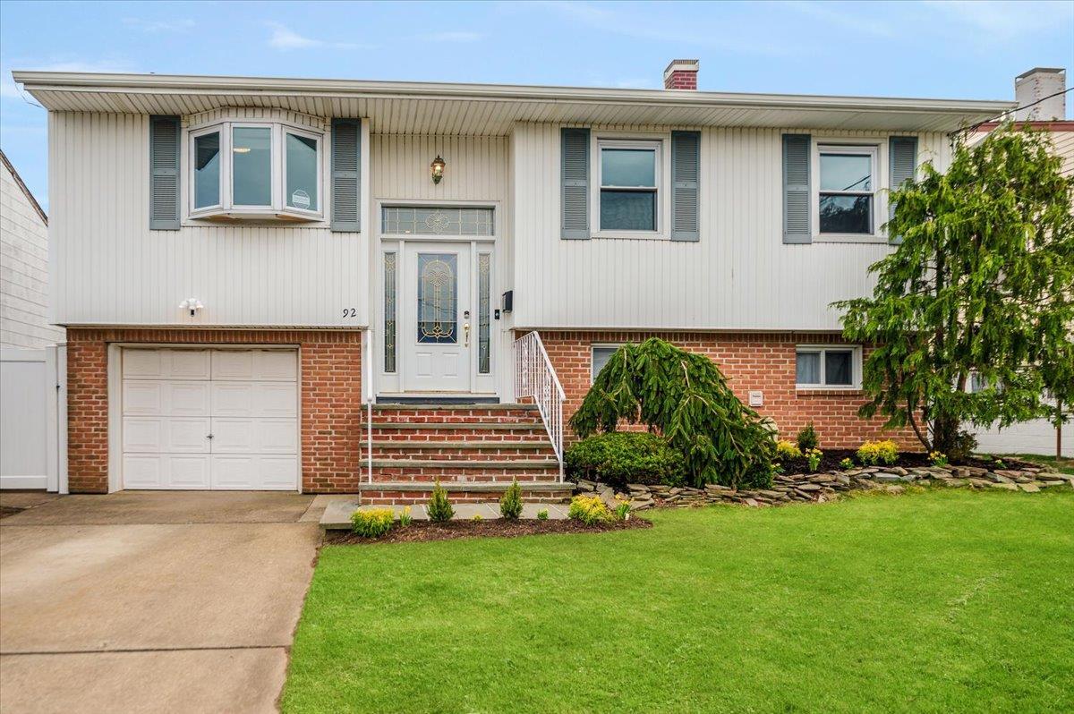 Single Family First  Nassau County, NY 11520, MLS-828288-30
