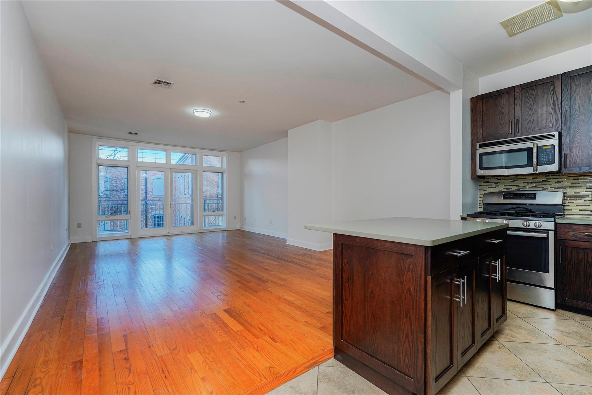 Condo Bay Street Landing  Staten Island, NY 10301, MLS-828298-10