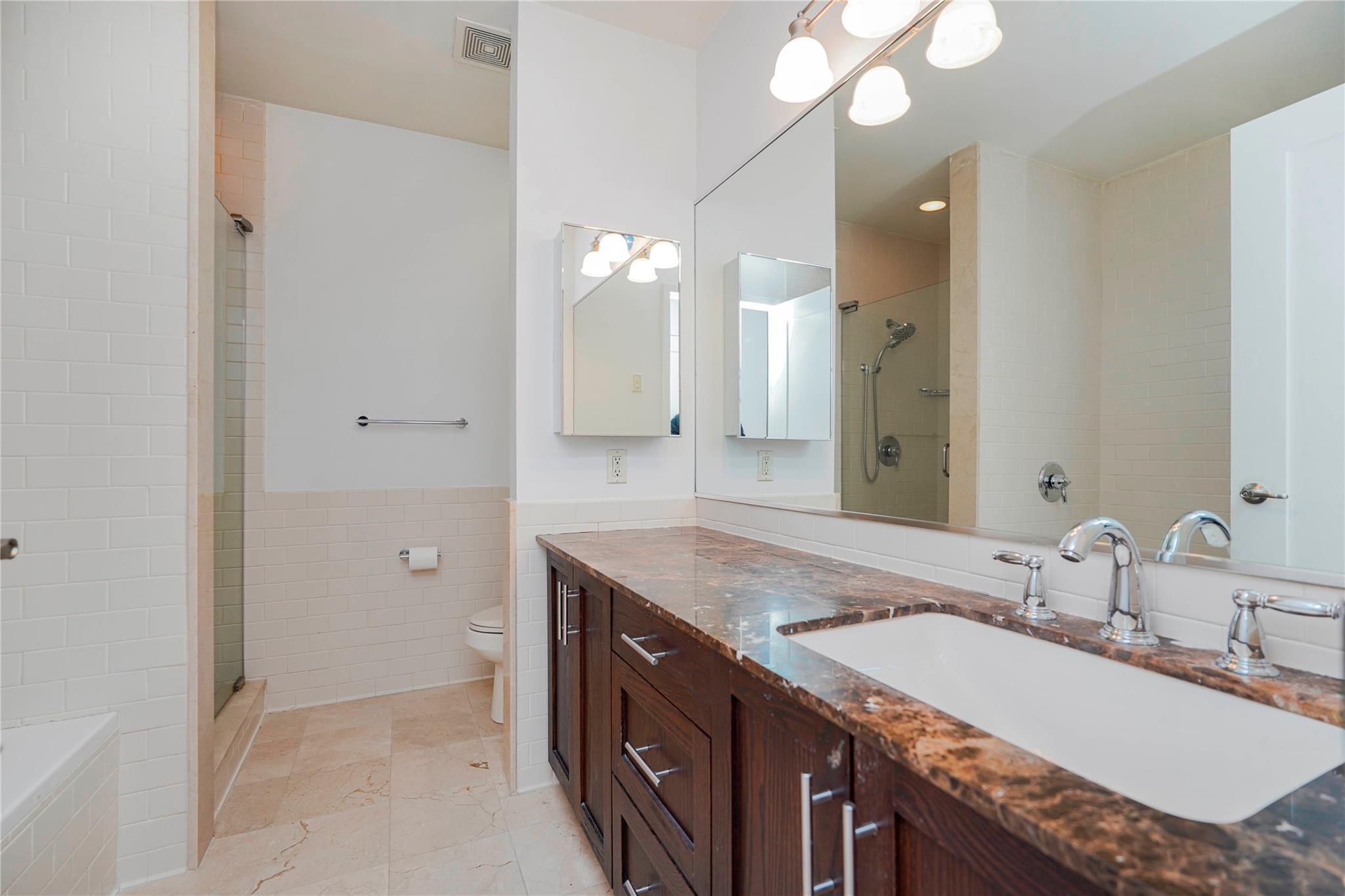 Condo Bay Street Landing  Staten Island, NY 10301, MLS-828298-21