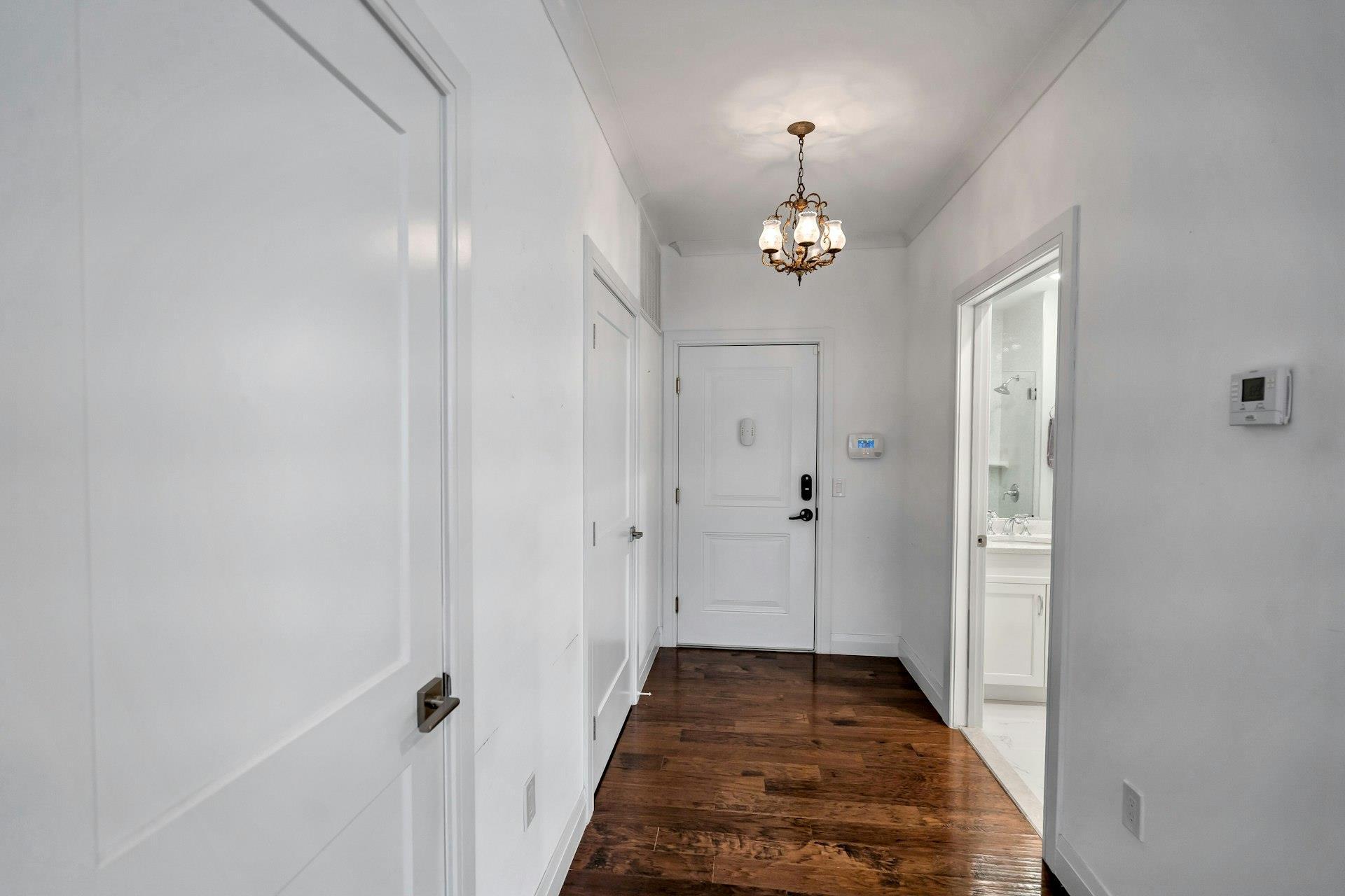Condo Aspenwood  Nassau County, NY 11803, MLS-828331-15