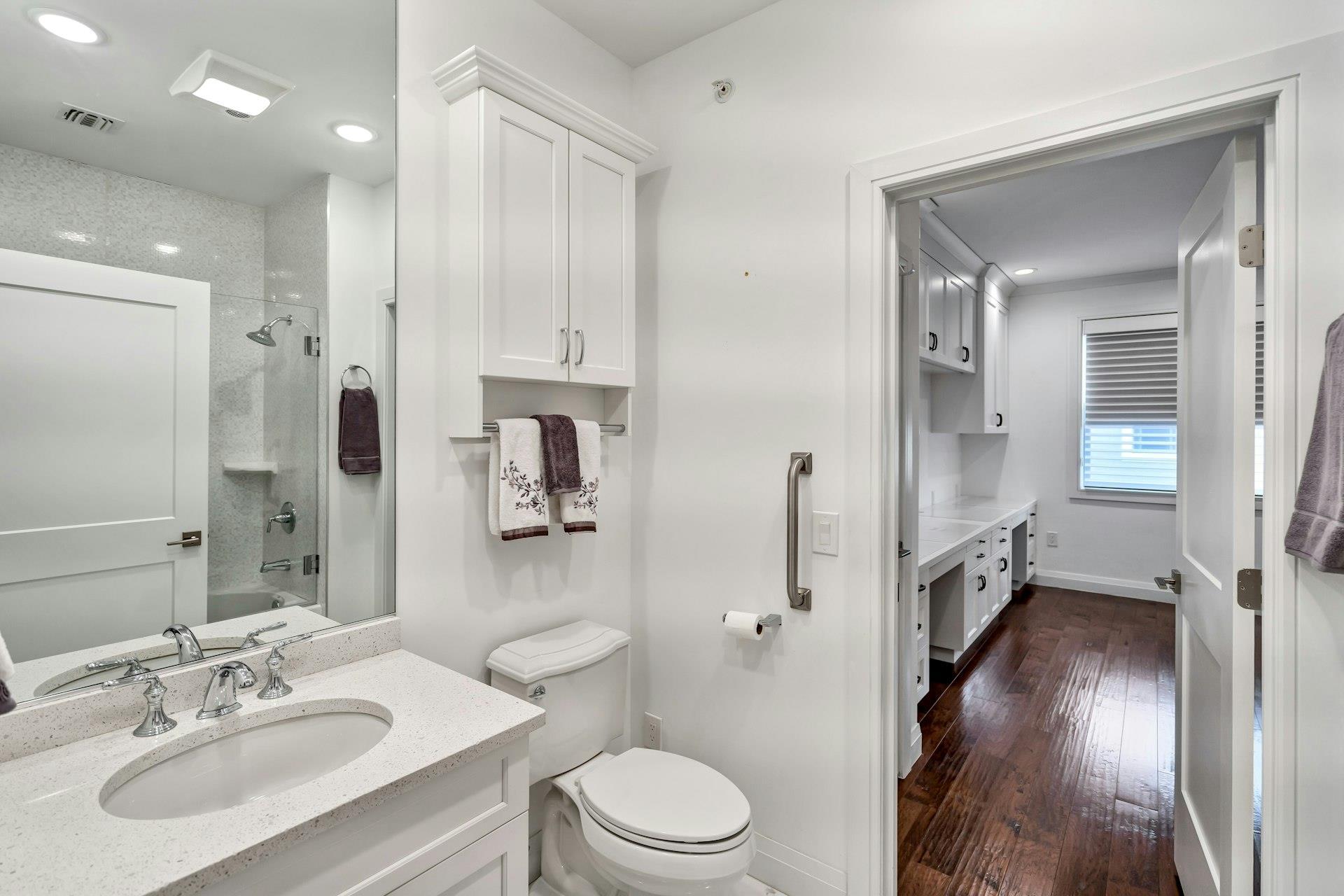 Condo Aspenwood  Nassau County, NY 11803, MLS-828331-16