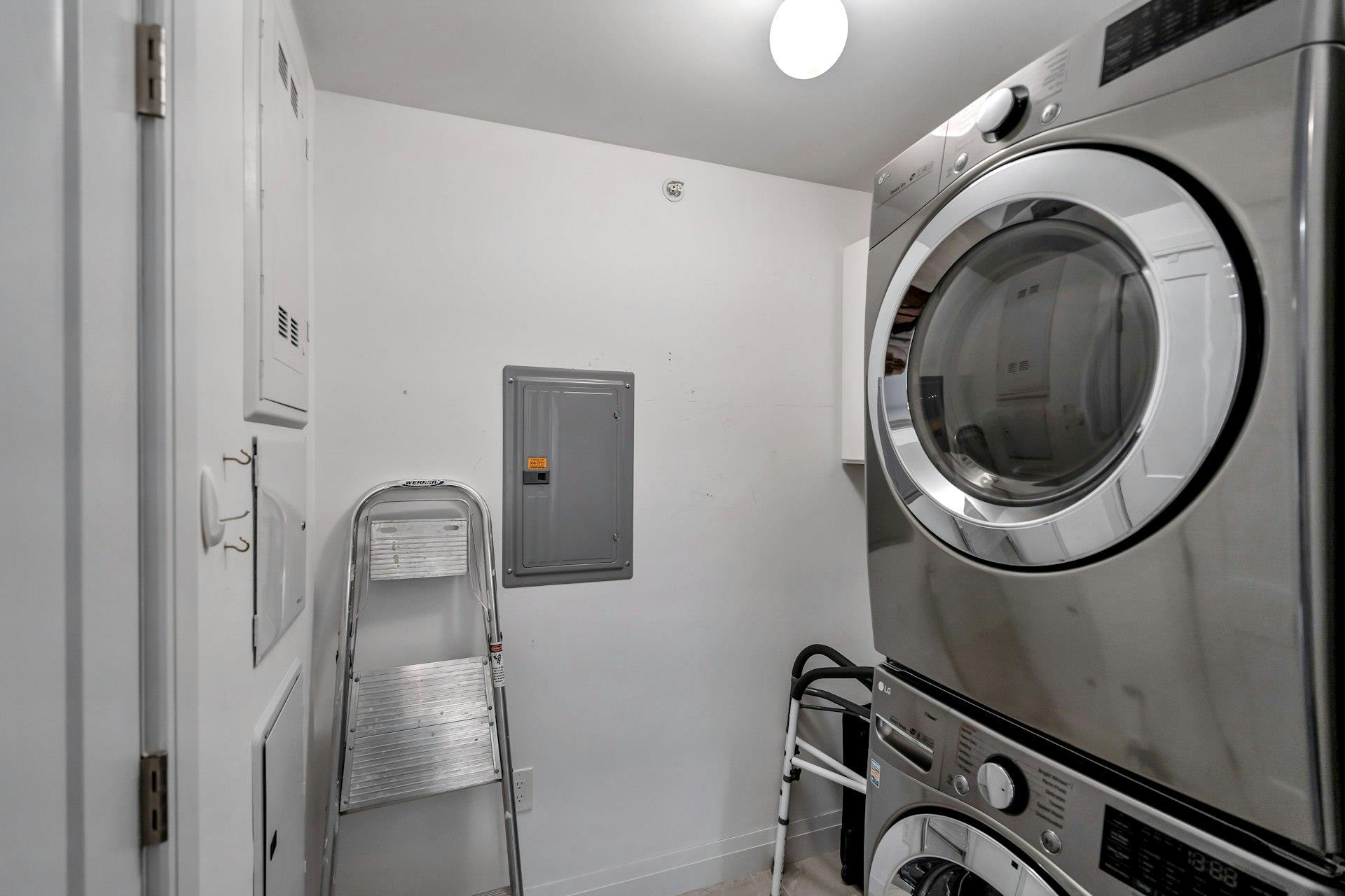 Condo Aspenwood  Nassau County, NY 11803, MLS-828331-19