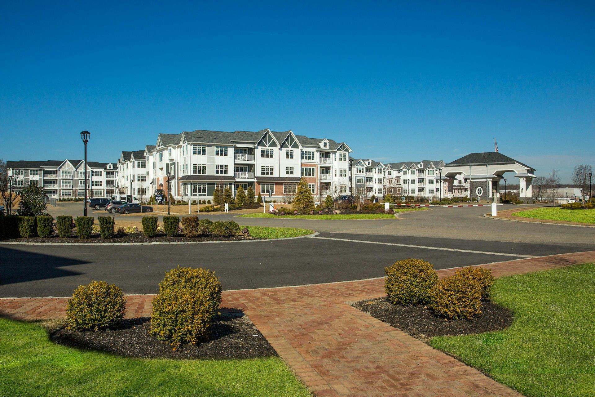 Condo Aspenwood  Nassau County, NY 11803, MLS-828331-24