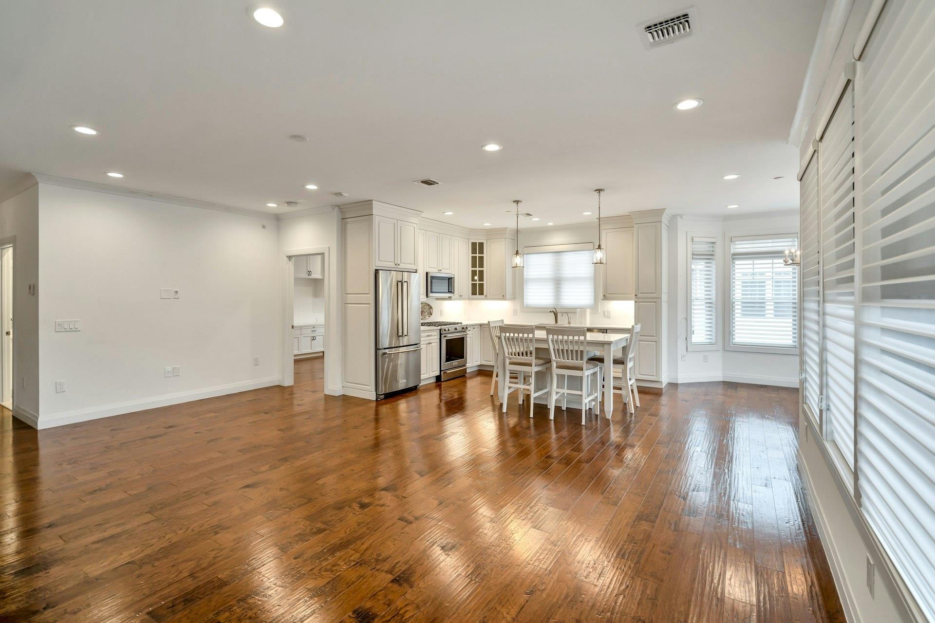 Condo Aspenwood  Nassau County, NY 11803, MLS-828331-6