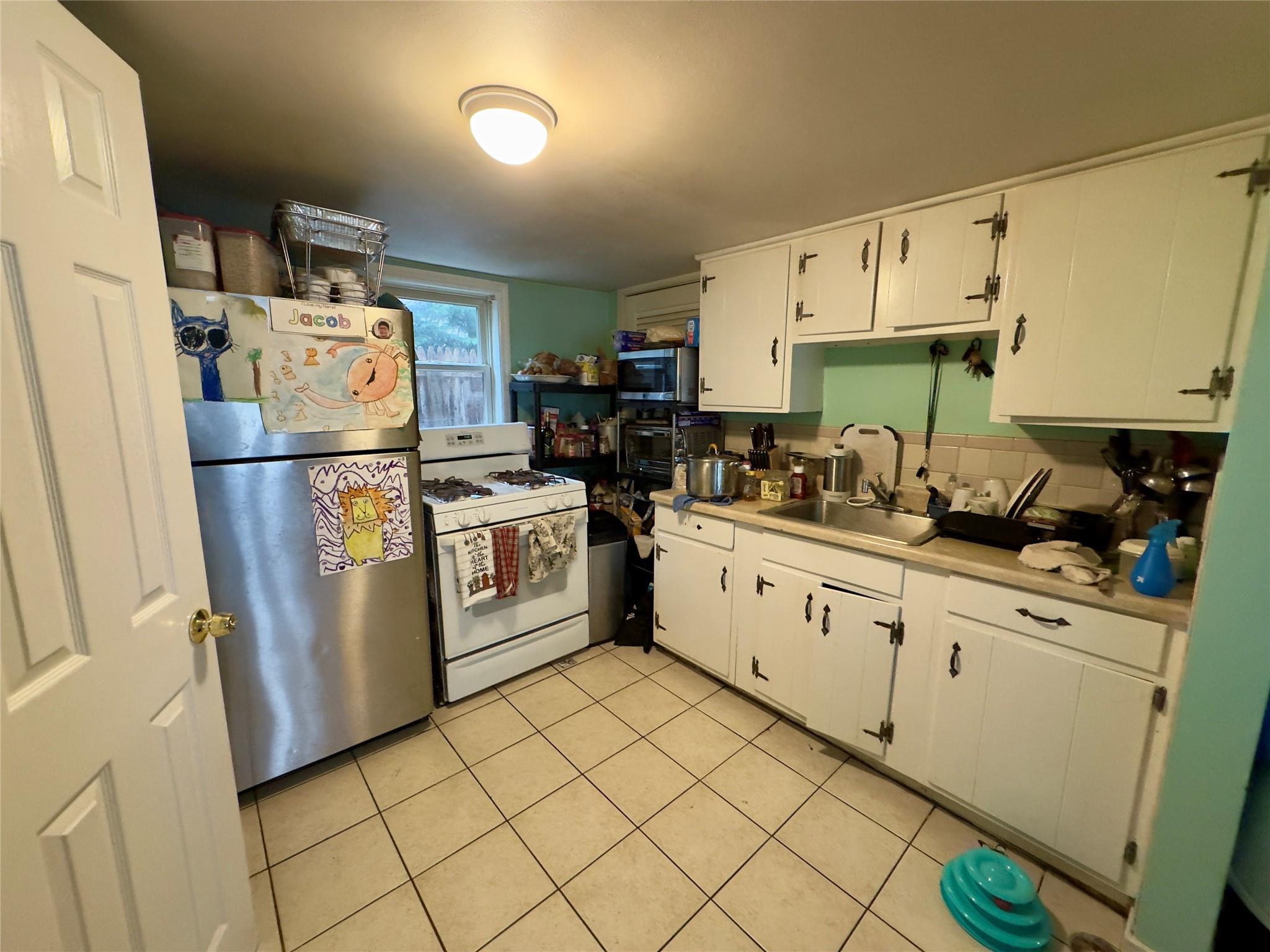 Single Family Flint  Suffolk County, NY 11944, MLS-828349-21