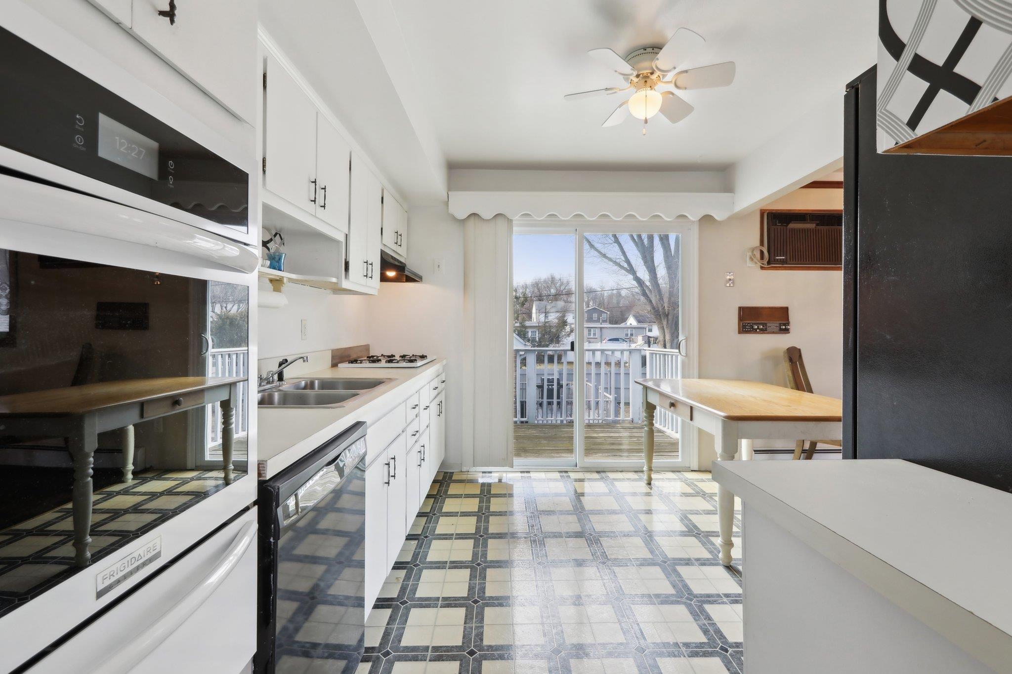 Single Family Lafayette  Rockland County, NY 10993, MLS-828377-10