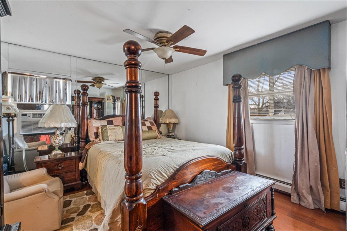 Single Family Leaf  Suffolk County, NY 11722, MLS-828378-14