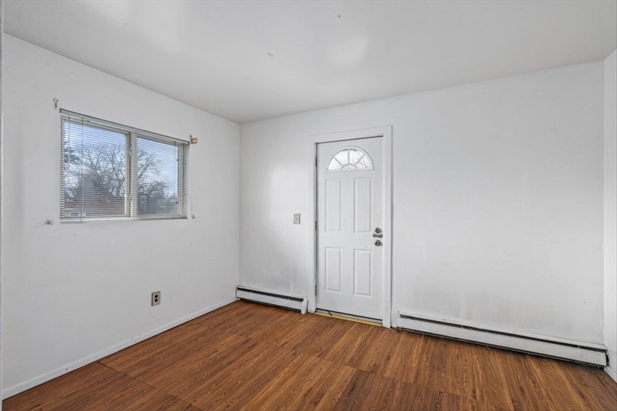 Single Family Leaf  Suffolk County, NY 11722, MLS-828378-19