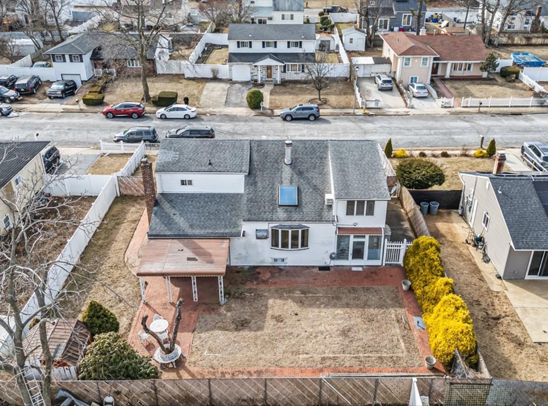 Single Family Leaf  Suffolk County, NY 11722, MLS-828378-25