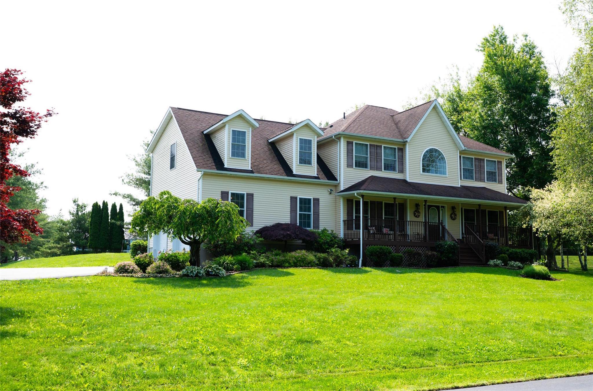 Single Family Victorian  Ulster County, NY 12547, MLS-828431-2