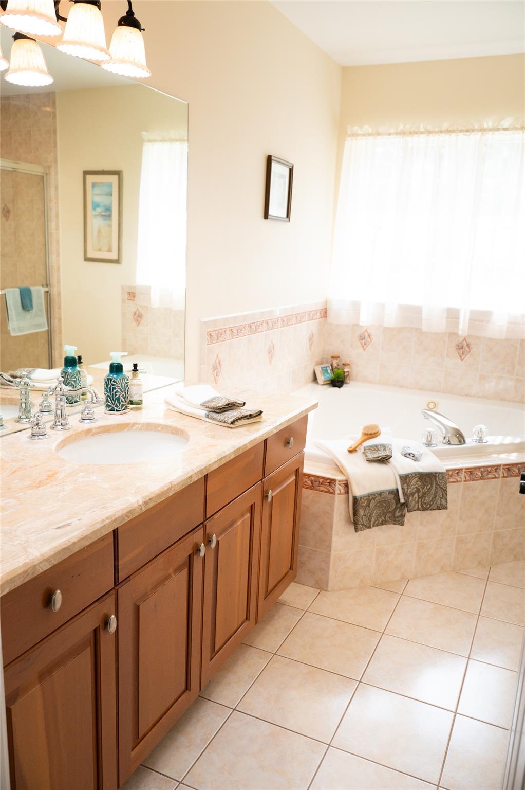 Single Family Victorian  Ulster County, NY 12547, MLS-828431-25