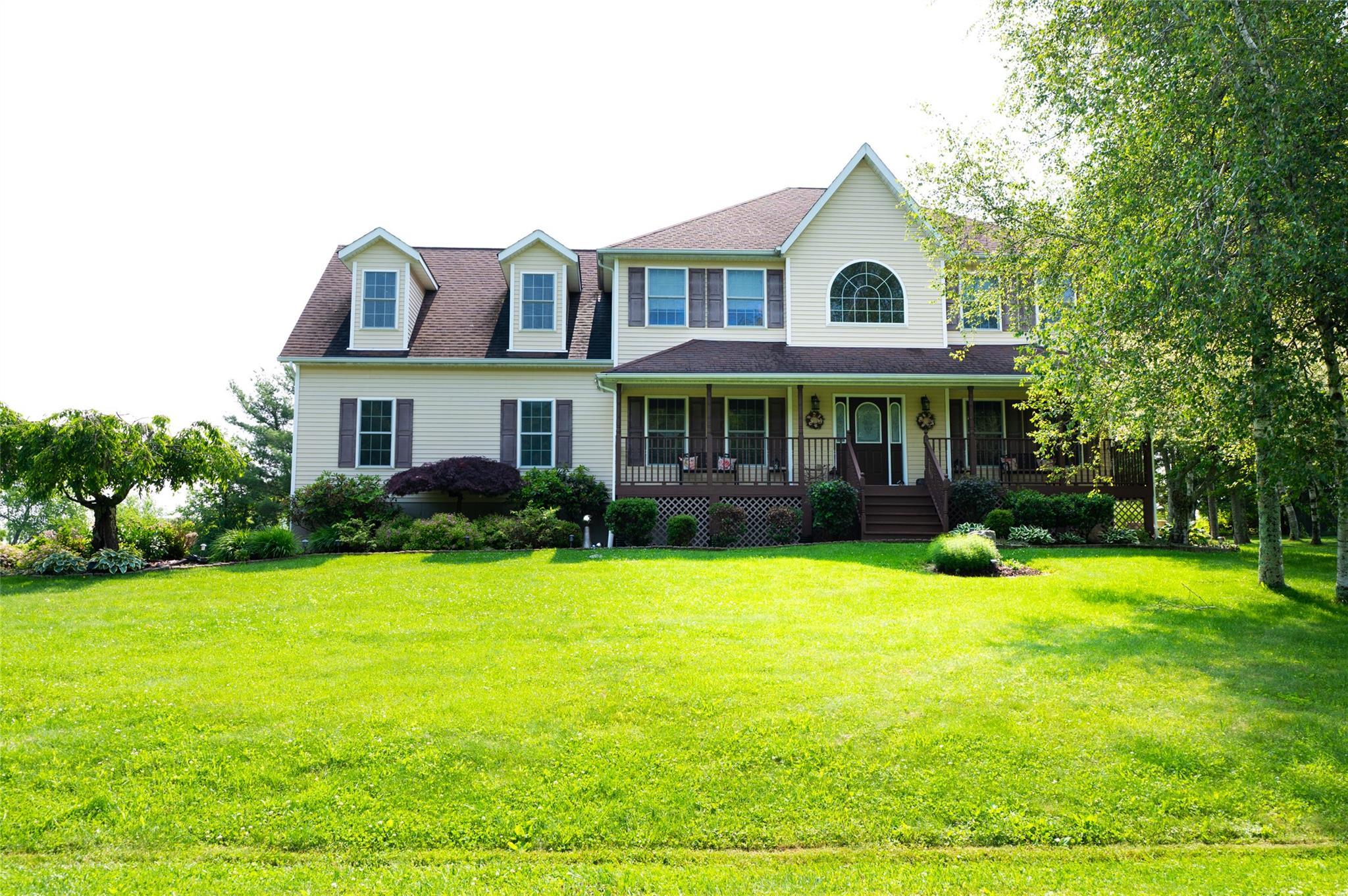 Single Family Victorian  Ulster County, NY 12547, MLS-828431-32